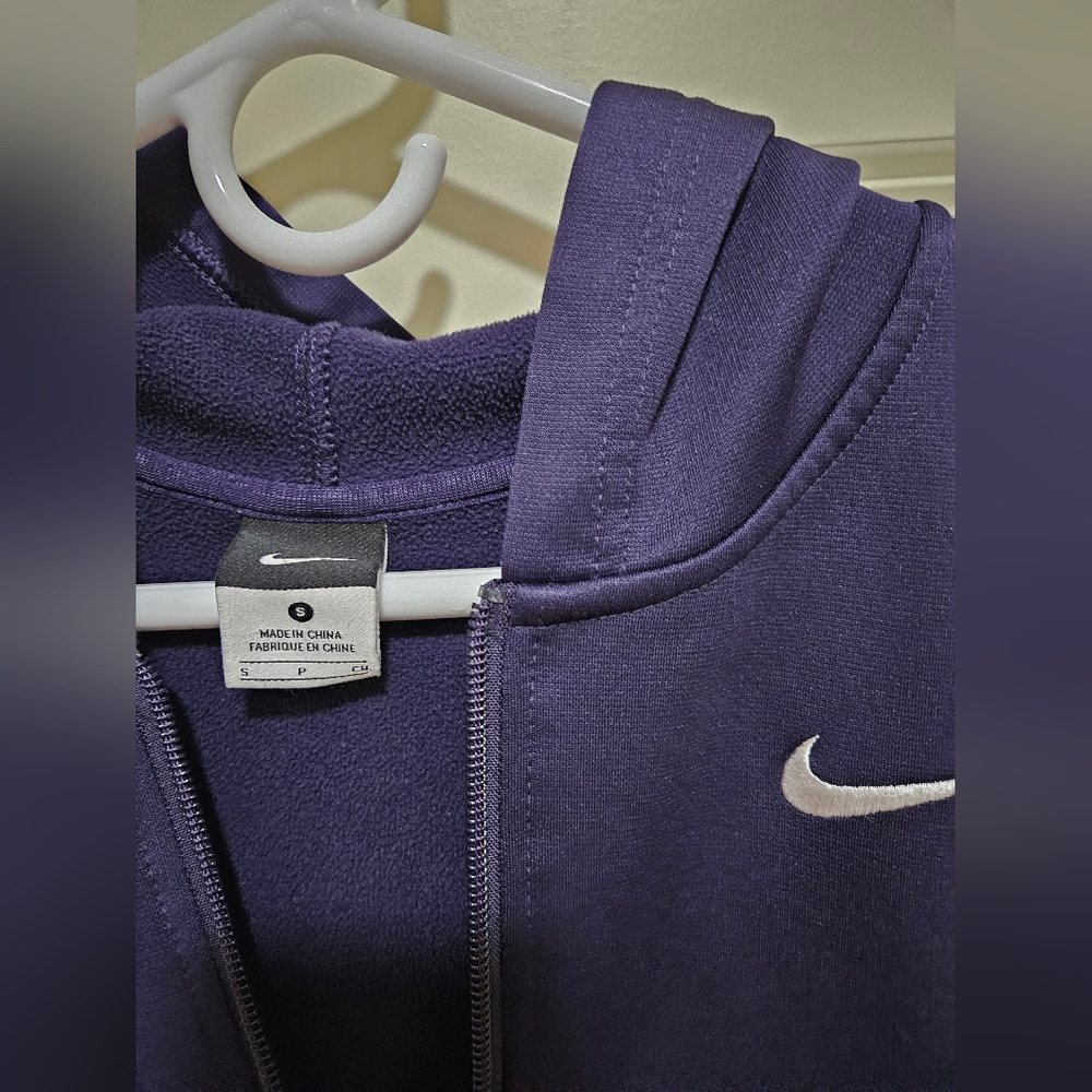 Nike Womens Deep Purple Hoodie Half Zip Size S - Picture 3 of 3